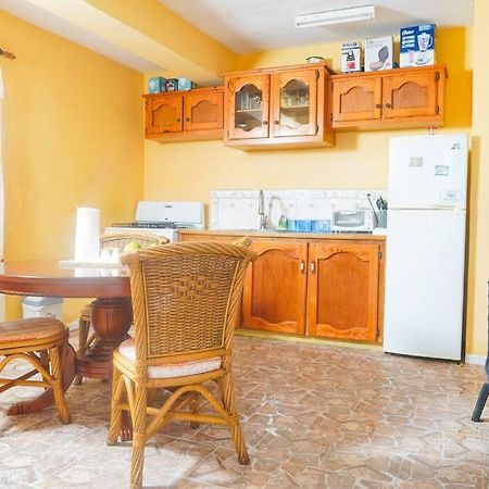 Belle View-Tulip Apartman Laborie Kültér fotó