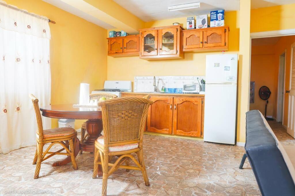 Belle View-Tulip Apartman Laborie Kültér fotó